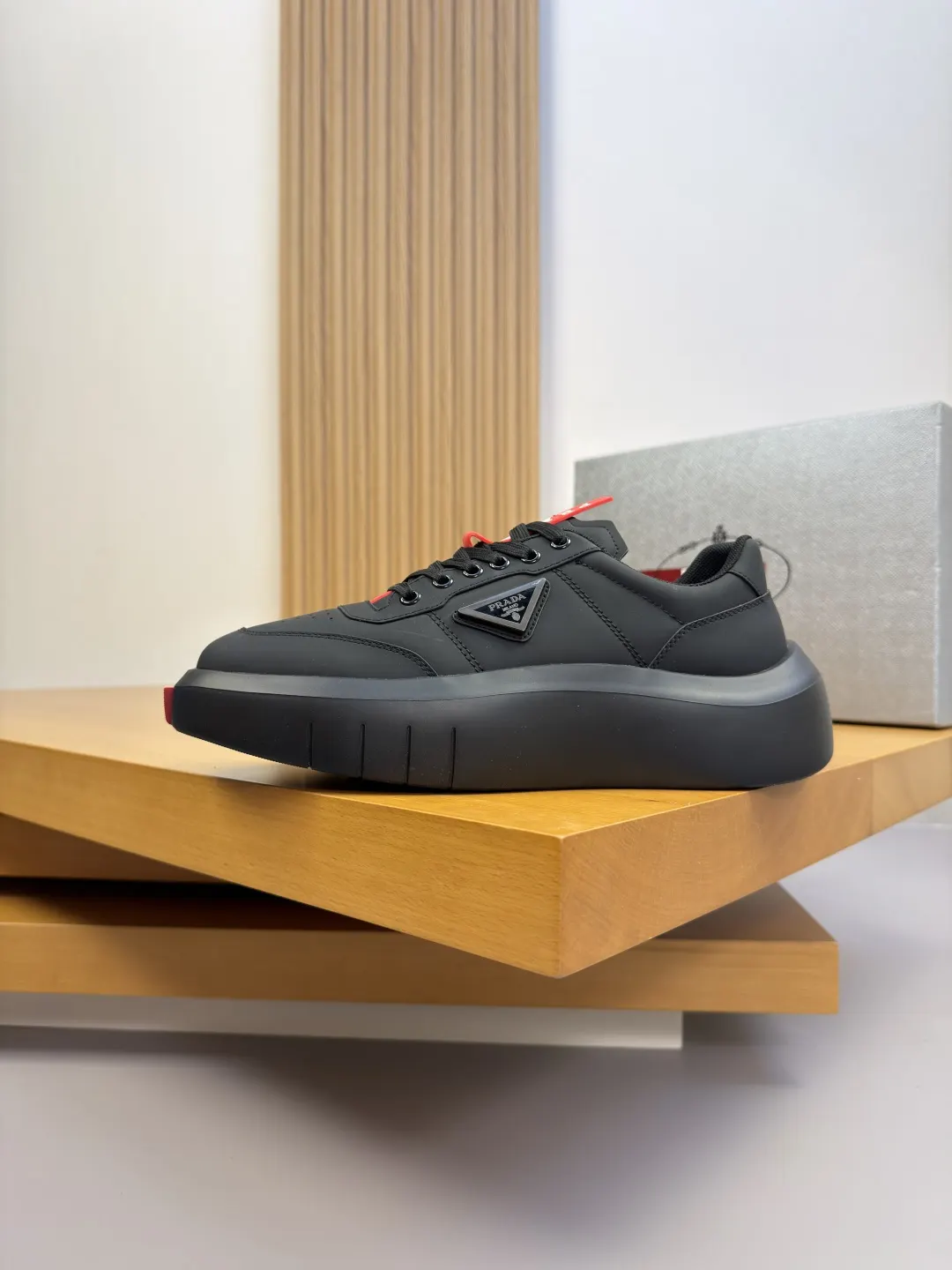 Prada 牛皮 真丝 帆布 运动鞋 休闲运动