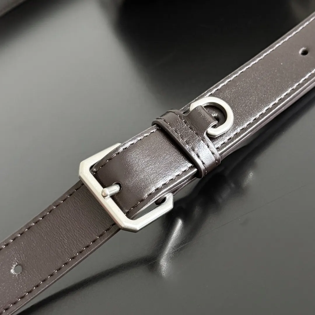 Bottega Veneta 皮革 行李箱 旅行拉杆款 輕便出行款