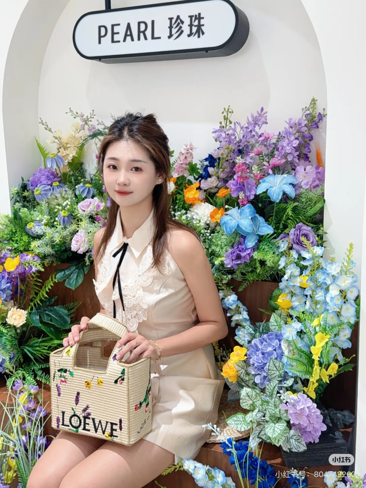 Loewe 罗意威刺绣 夏日海岛系列推出了 草编 托特包 大容量托特款