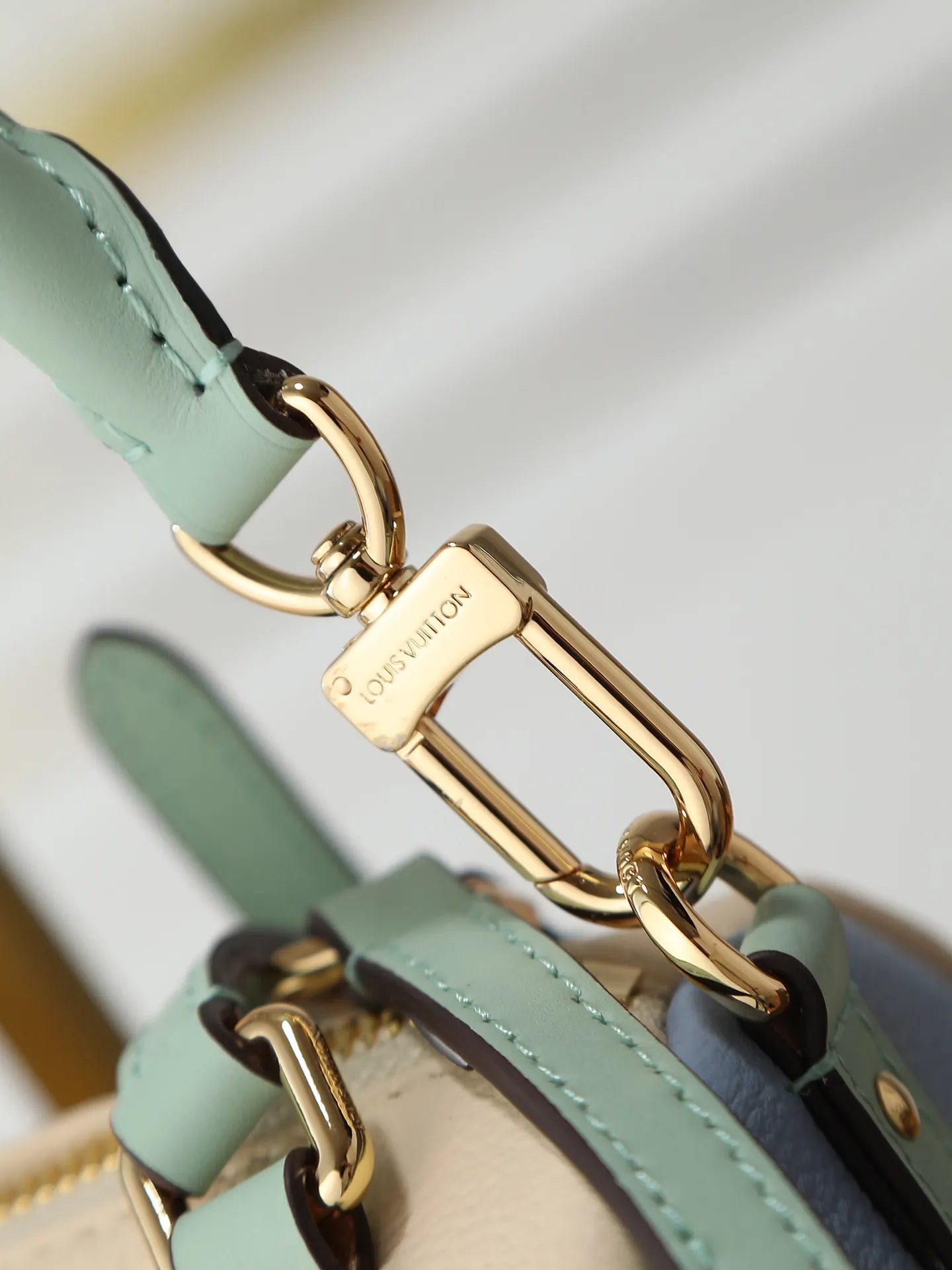 Louis Vuitton Fashion Item Travel Leather
