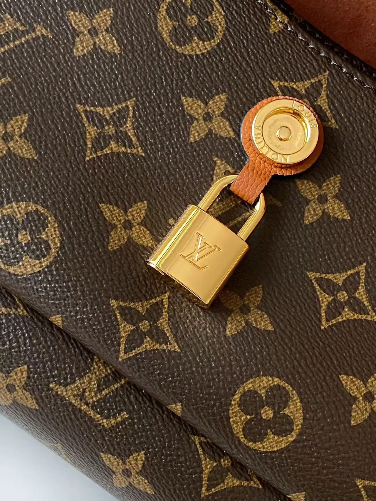 Louis Vuitton Black Brown Chain Bag Canvas