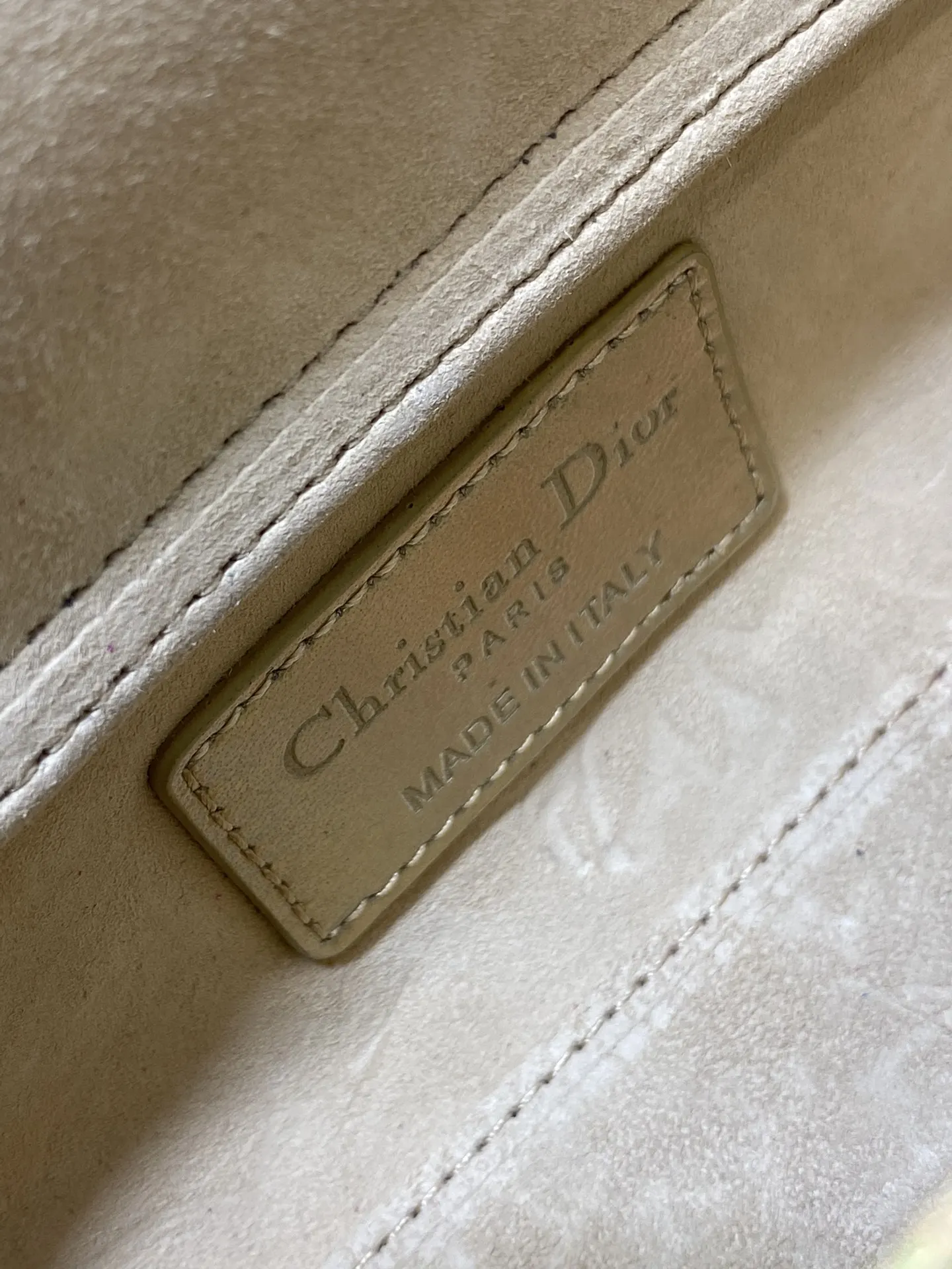 Dior 羊皮 进口 羊皮横款迷你戴妃包 镭射金D Joy bag 鏈條包 精致鏈條款