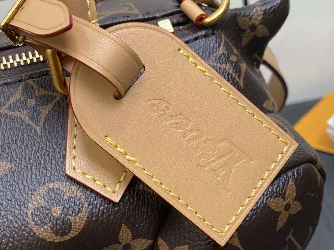LV 老花 帆布 Lovers 名牌彰显 Pharrell Willi 斜背包 輕便斜挎款