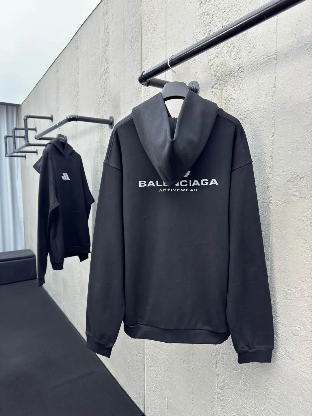 Balenciaga Logo 卫衣 黑色