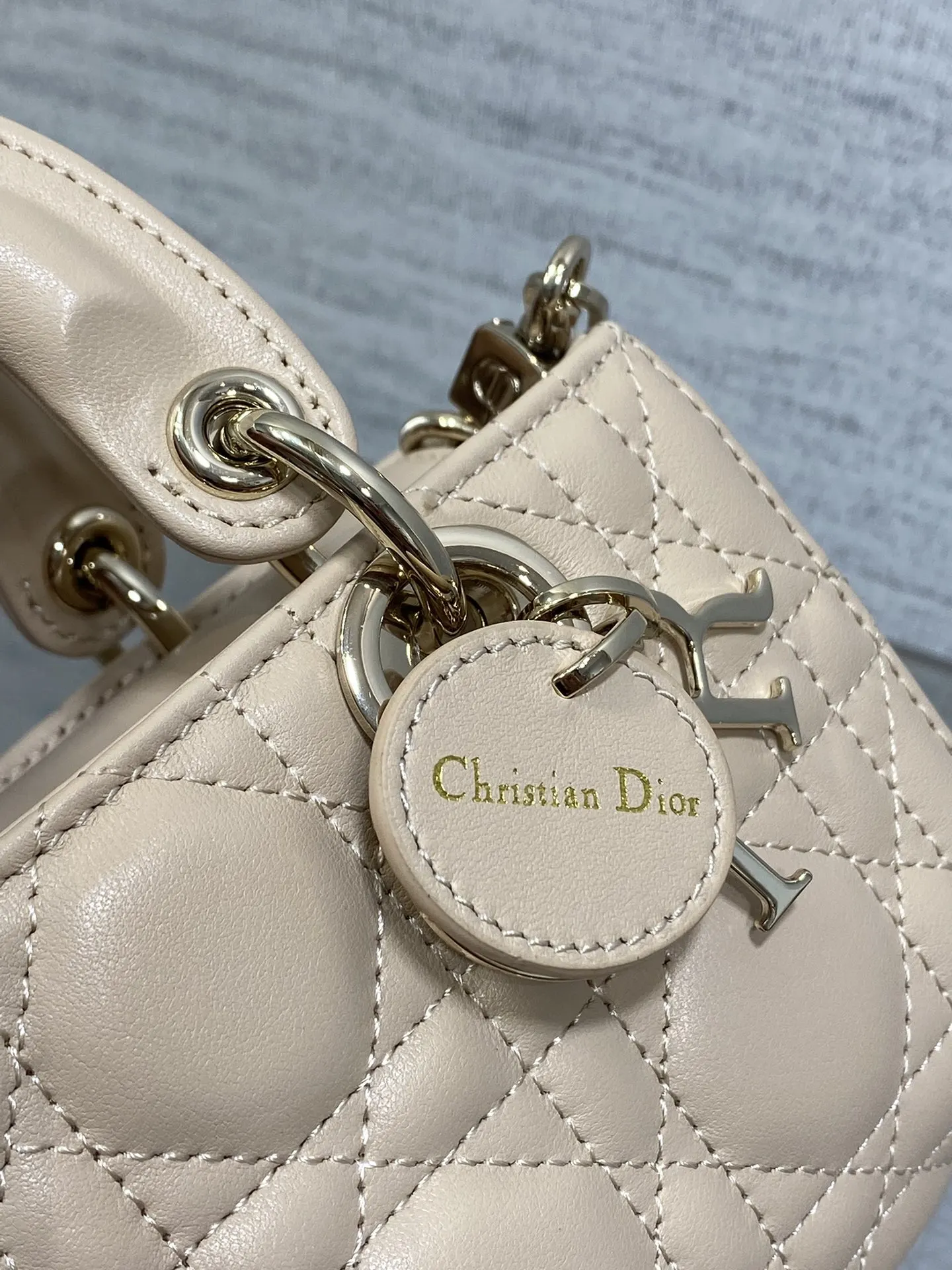 Dior 杏色 羊皮 进口 羊皮横款迷你戴妃包 杏色 Joy bag 鏈條包 精致鏈條款
