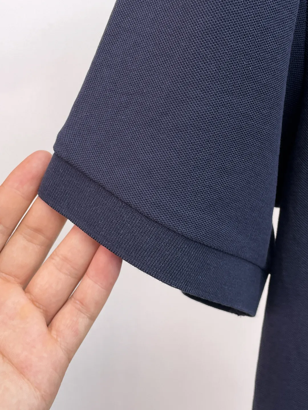 Burberry 刺繡 純棉 Polo衫 休閒百搭款(數字5) Burberry 刺繡 純棉 Polo衫 休閒百搭款(數字5)