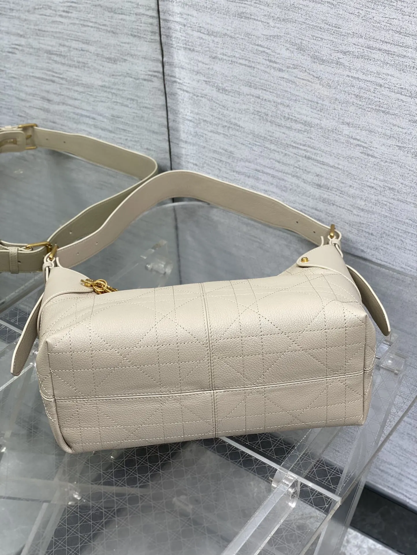 Dior Voyage 腋下包 手提斜挎