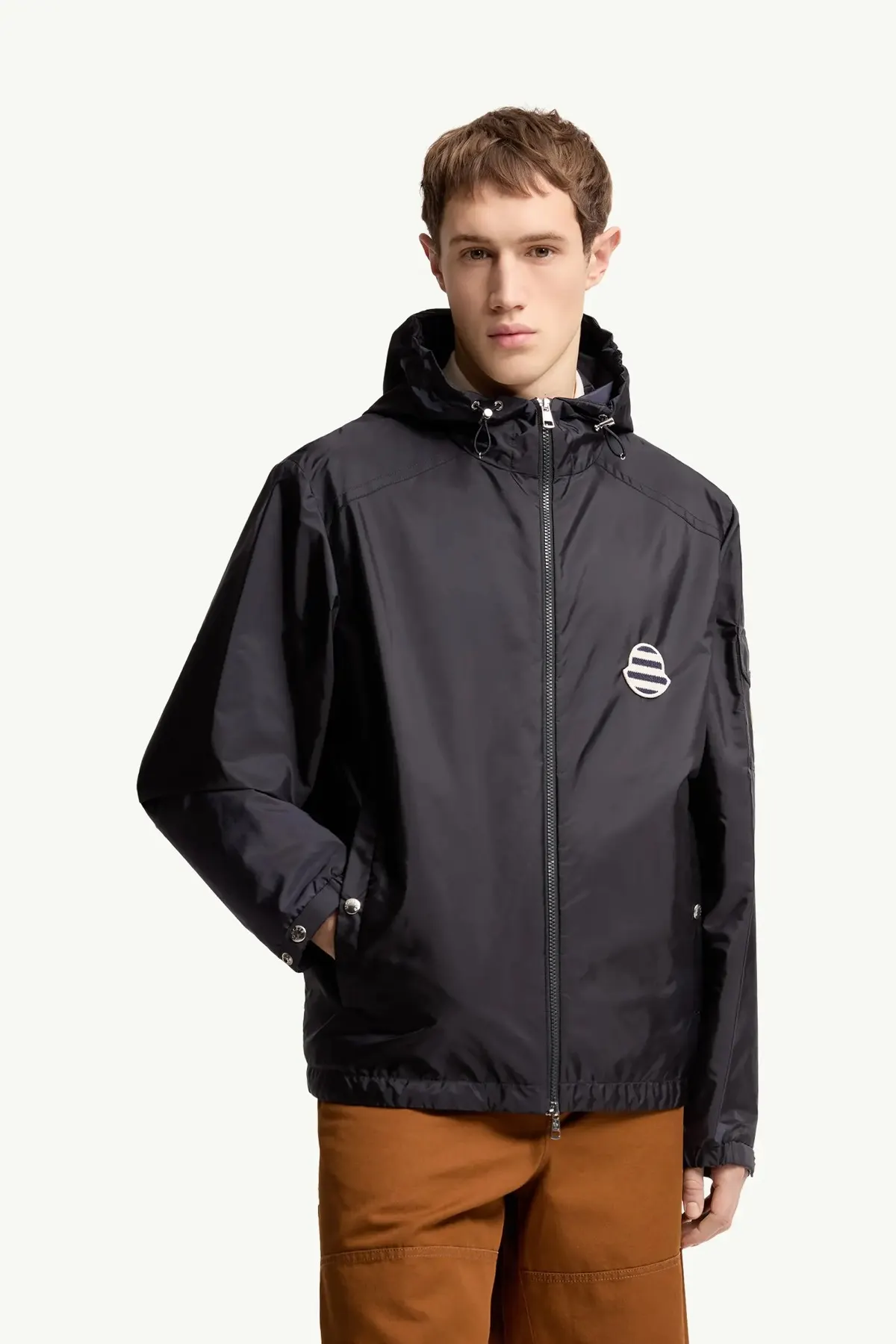 Moncler 外套 通勤休閒款(數字9) Moncler 外套 通勤休閒款(數字9)