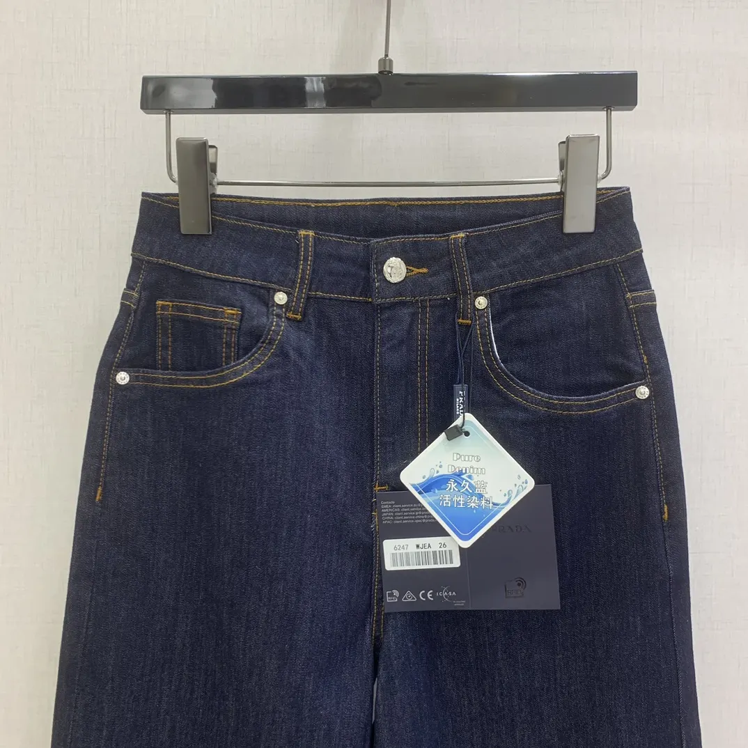 PRADA 牛仔 三角标 牛仔裤 休闲宽松款