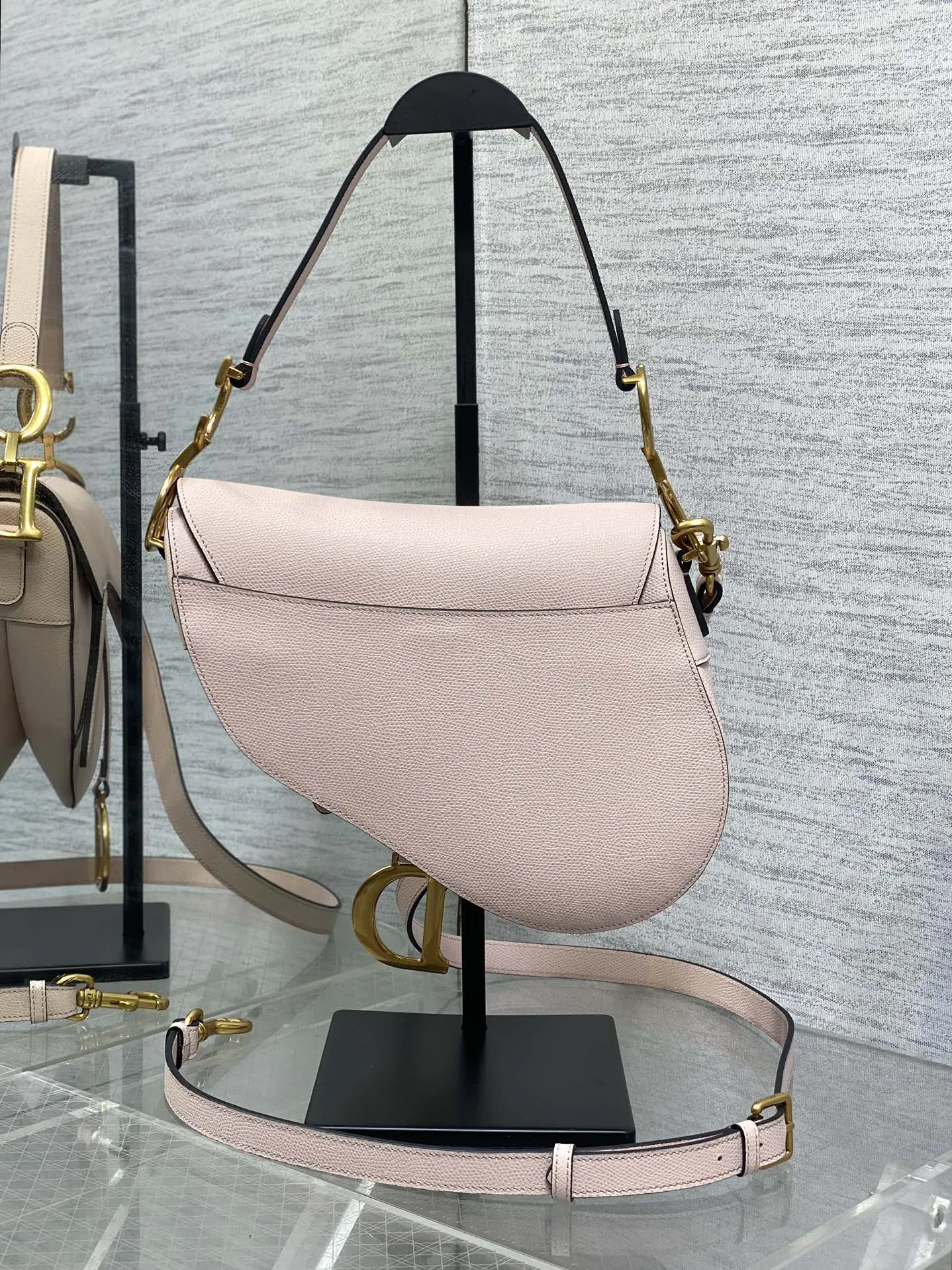 Dior Fashion Item Travel Classic