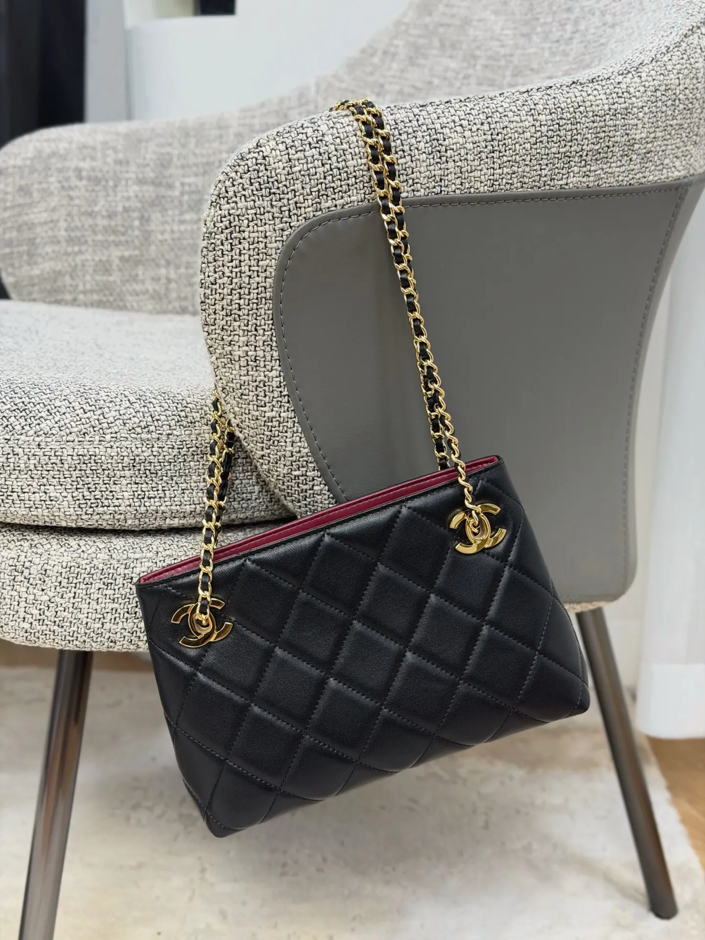 Chanel 羊皮托特购物包 手提单肩 托特包