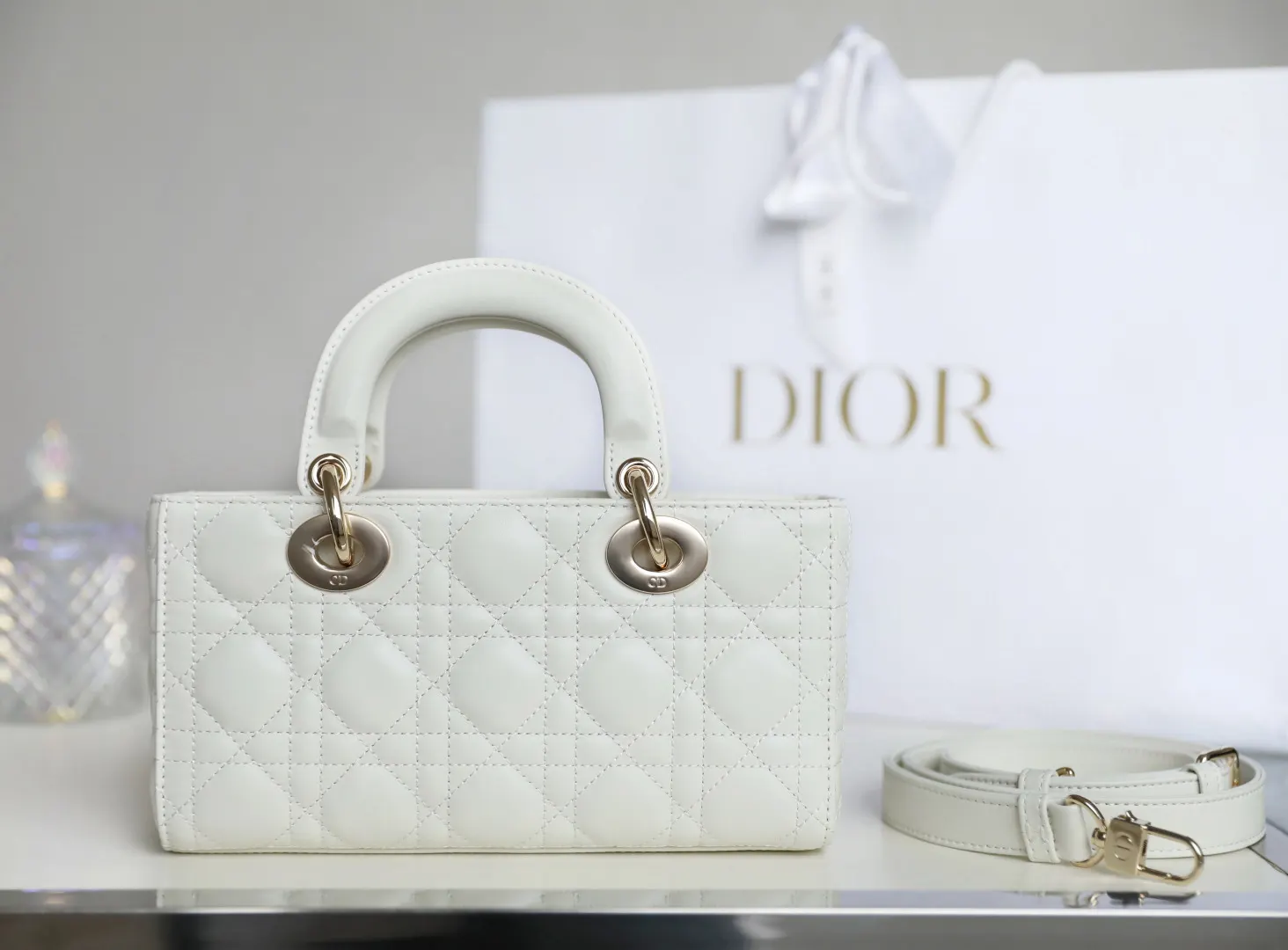 Dior Lady Dior White Canvas Handbag Image 4 Dior Lady Dior White Canvas Handbag Image 4