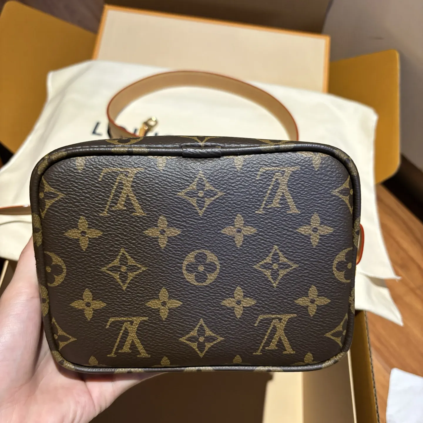 Monogram Bucket Bag Casual