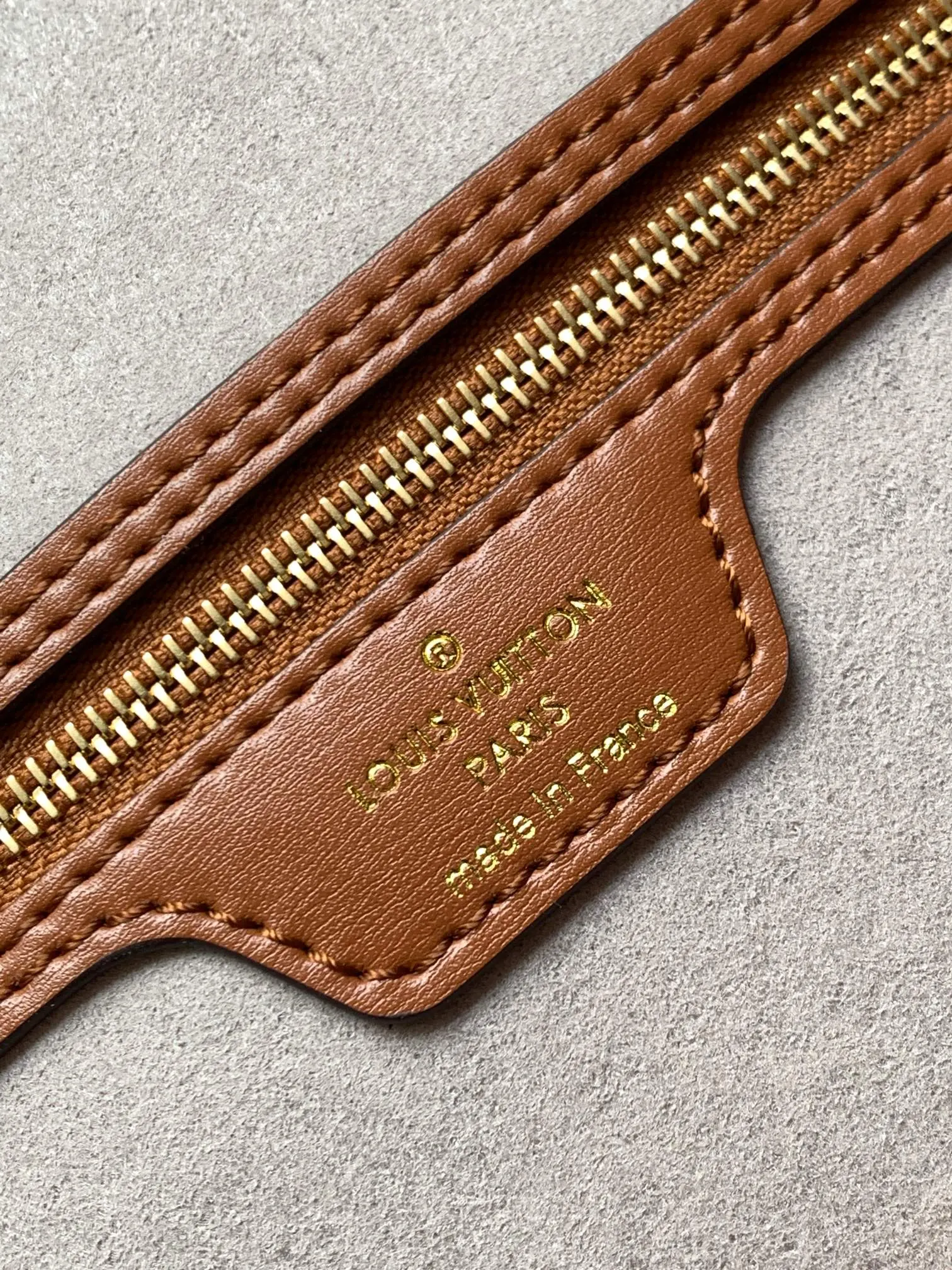 LV Neverfull 金色 牛皮 手拿包 精致手拿款