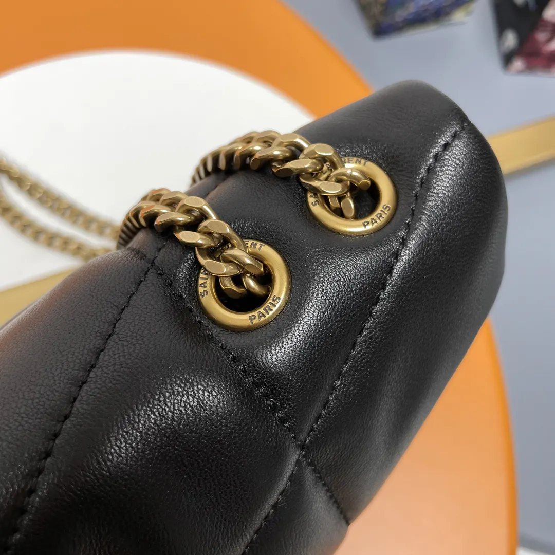 黑色 羊皮 黑色金扣 双链条 Loulou Puffer 腋下包 复古腋下背款