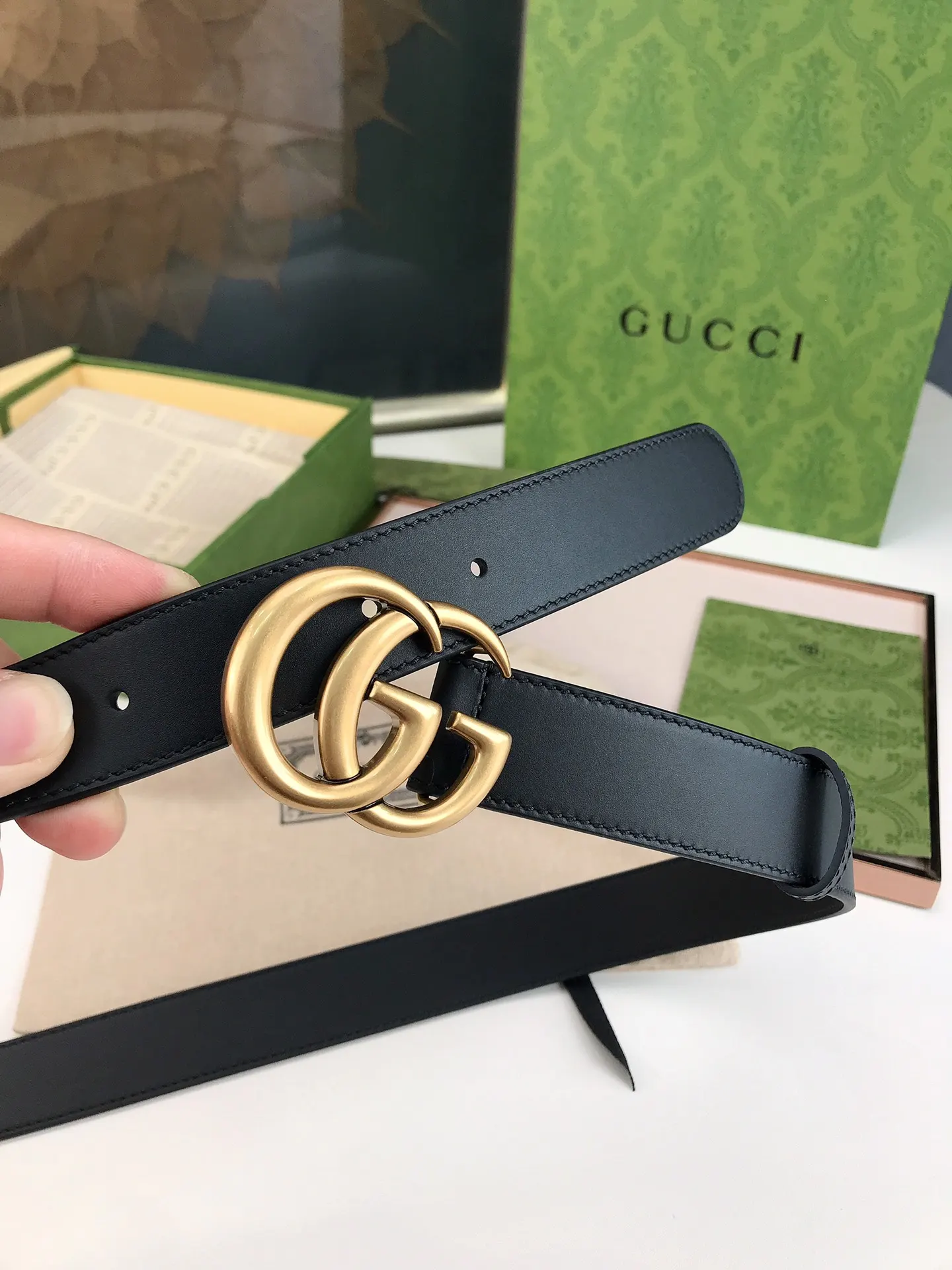 Gucci Marmont 双G扣牛皮双面腰带