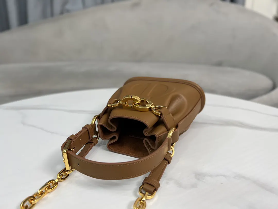Dior 棕色 皮革 水桶包