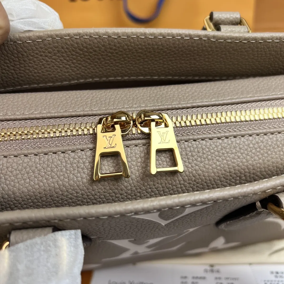 Louis Vuitton Tote Bag