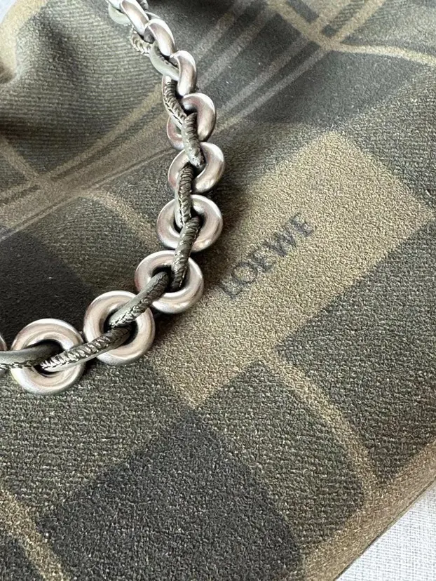 Loewe 麂皮 套金屬鏈條 條長肩帶 Flamenco Purs 链条包 精致链条款