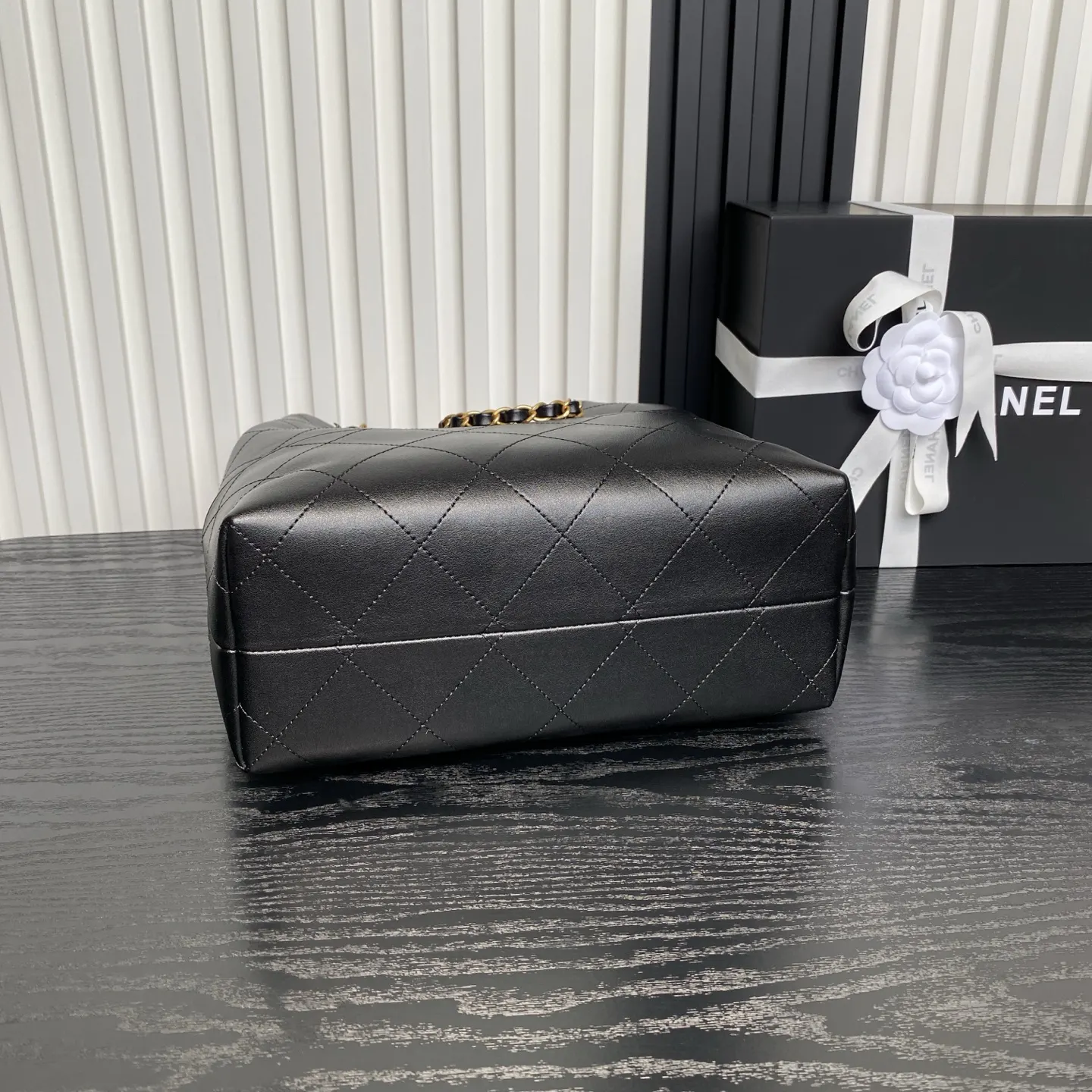Chanel Tote Bag Leather