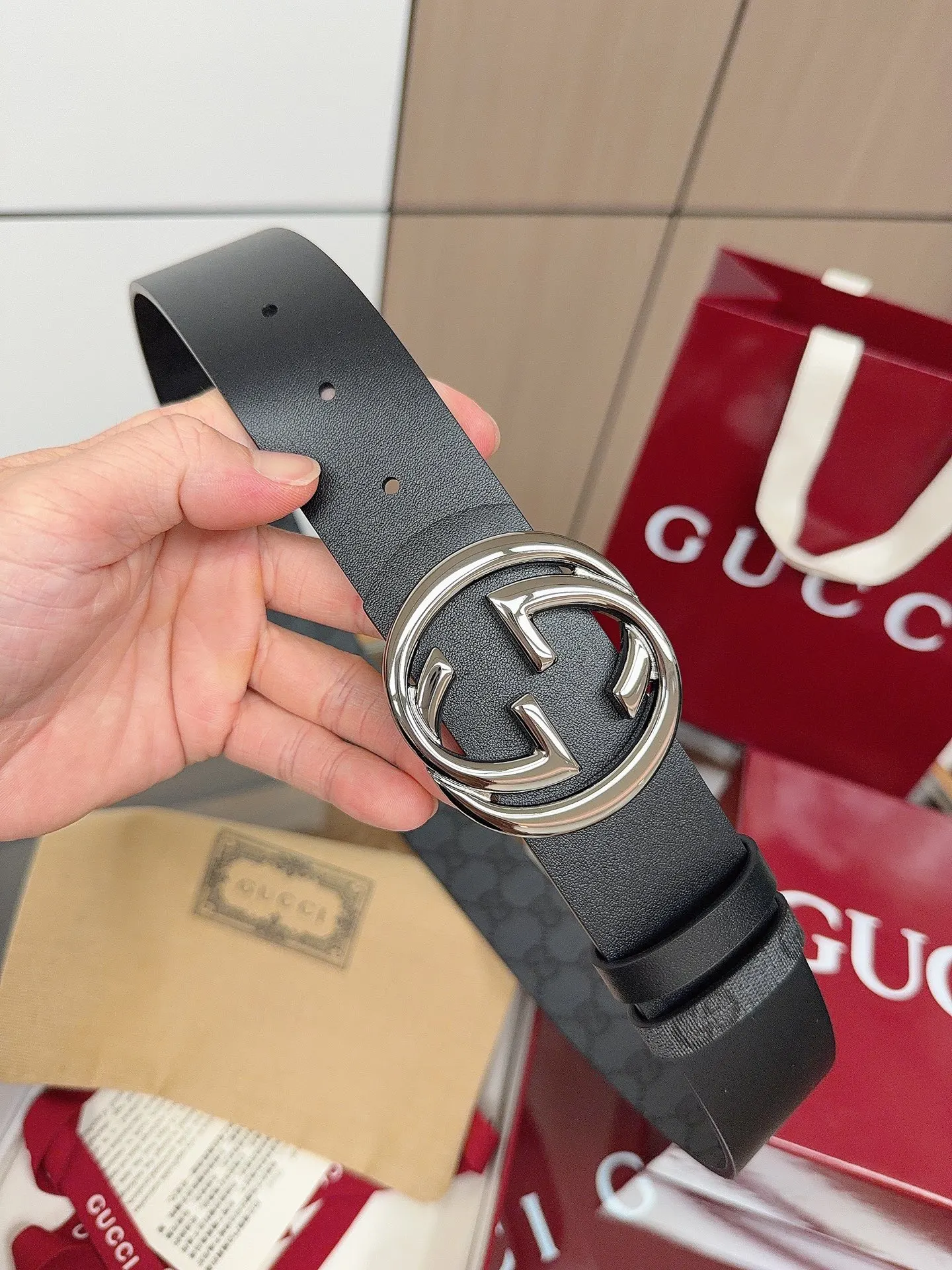 Gucci Double G 雙G扣牛皮腰帶