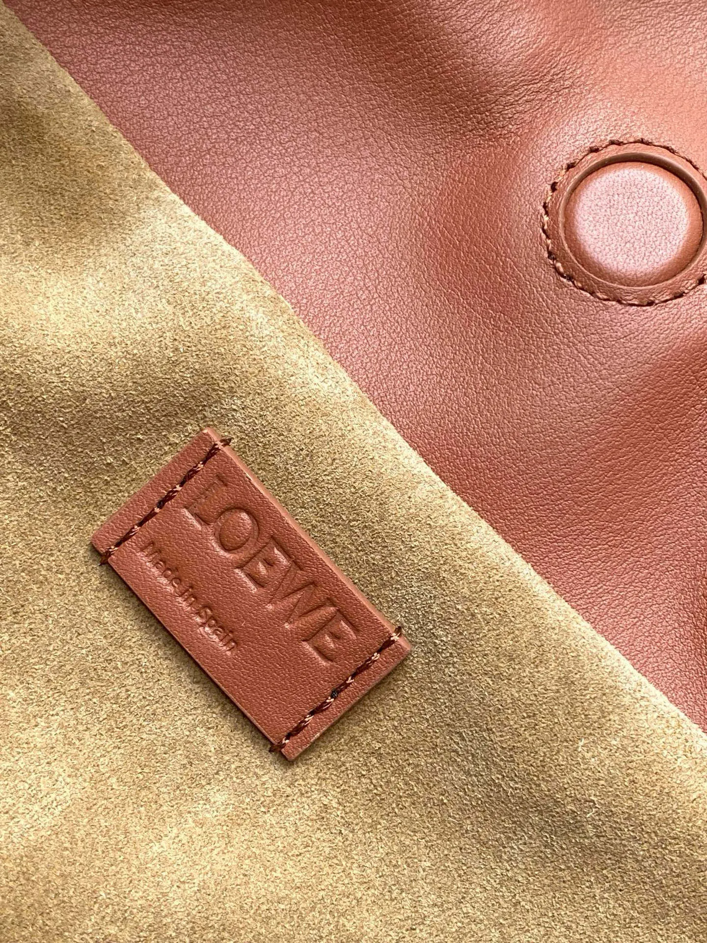 Loewe 棕色 小牛皮 托特包 大容量托特款