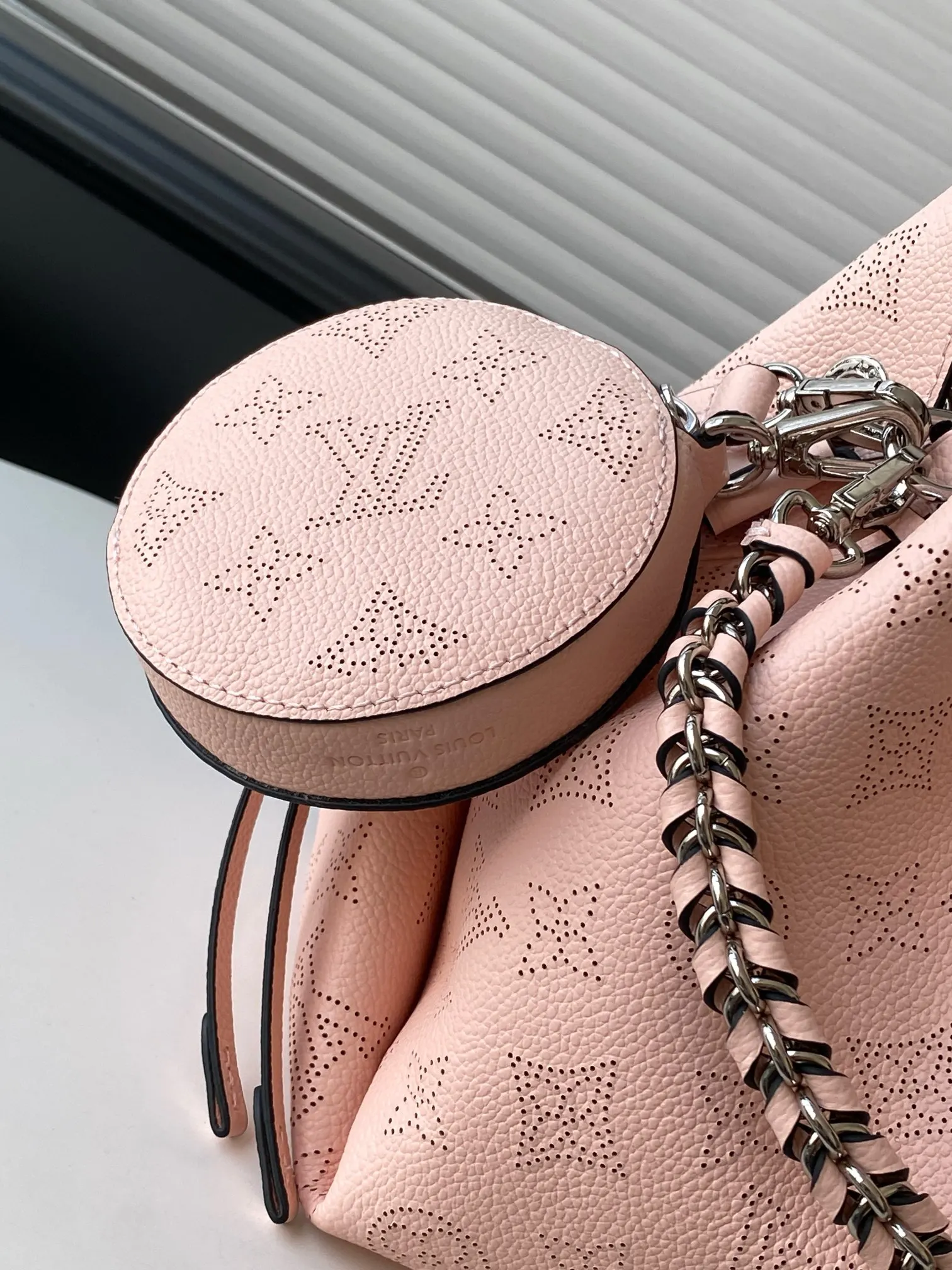 LV 浅粉压纹链条包 单肩手提款｜ORBUYBAG 岚奢包高端时尚精品