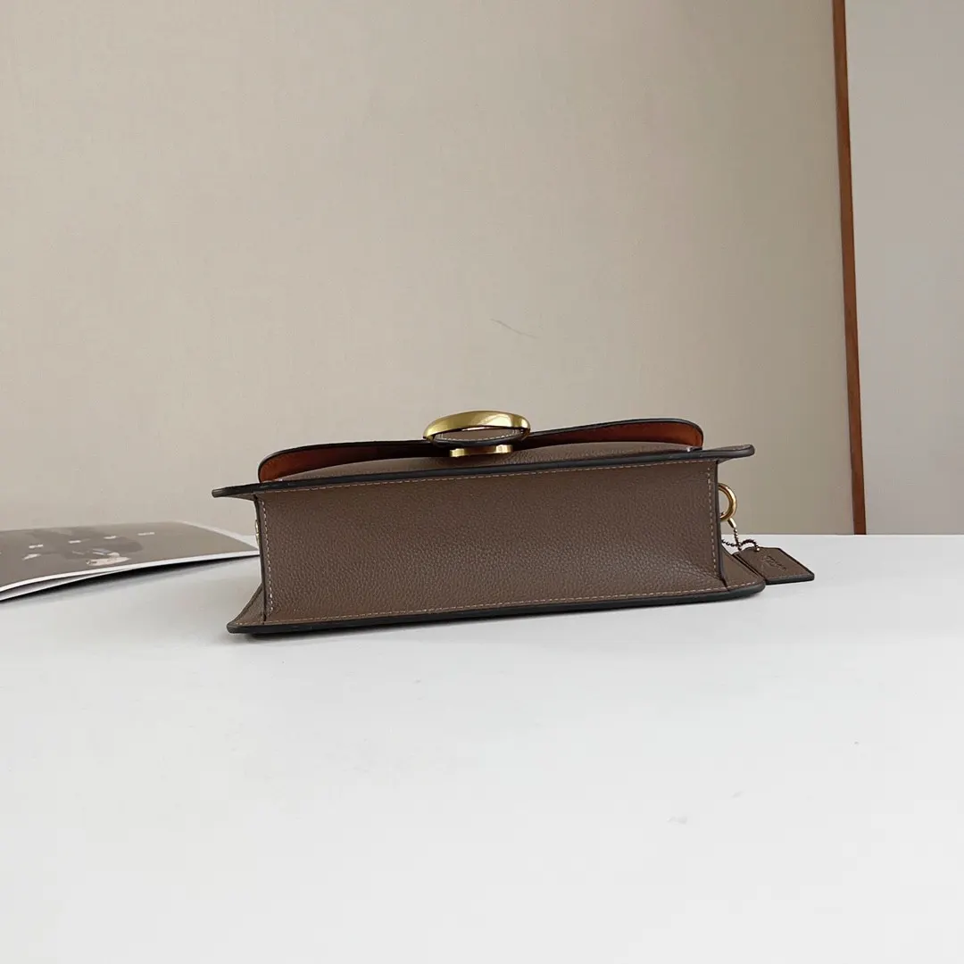 Crossbody Bag Lightweight Classic
