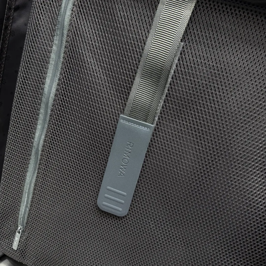 黑色 銀色 色系 全鋁镁合金 升级至尊宝 彩色皮質手把 行李箱 旅行拉杆款 輕便出行款(數字15) 黑色 銀色 色系 全鋁镁合金 升级至尊宝 彩色皮質手把 行李箱 旅行拉杆款 輕便出行款(數字15)
