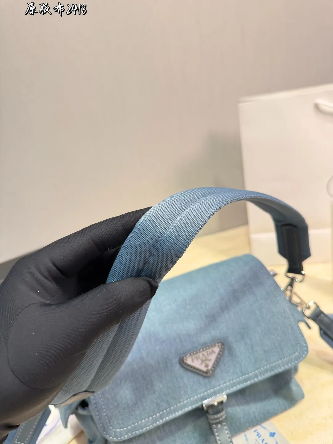Prada 黑色 尼龍 斜背包 輕便斜挎款
