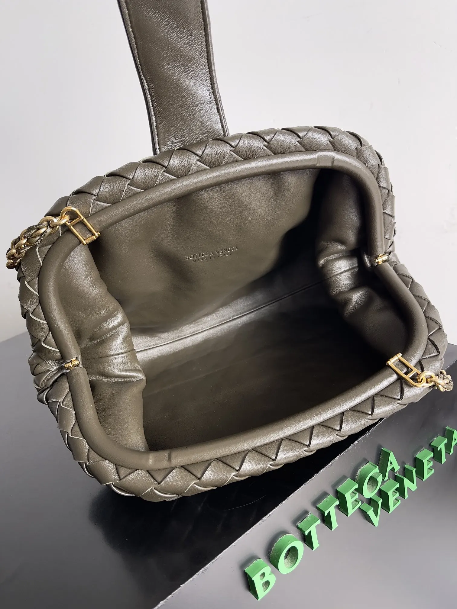 Bottega Veneta 链条包 精致链条款