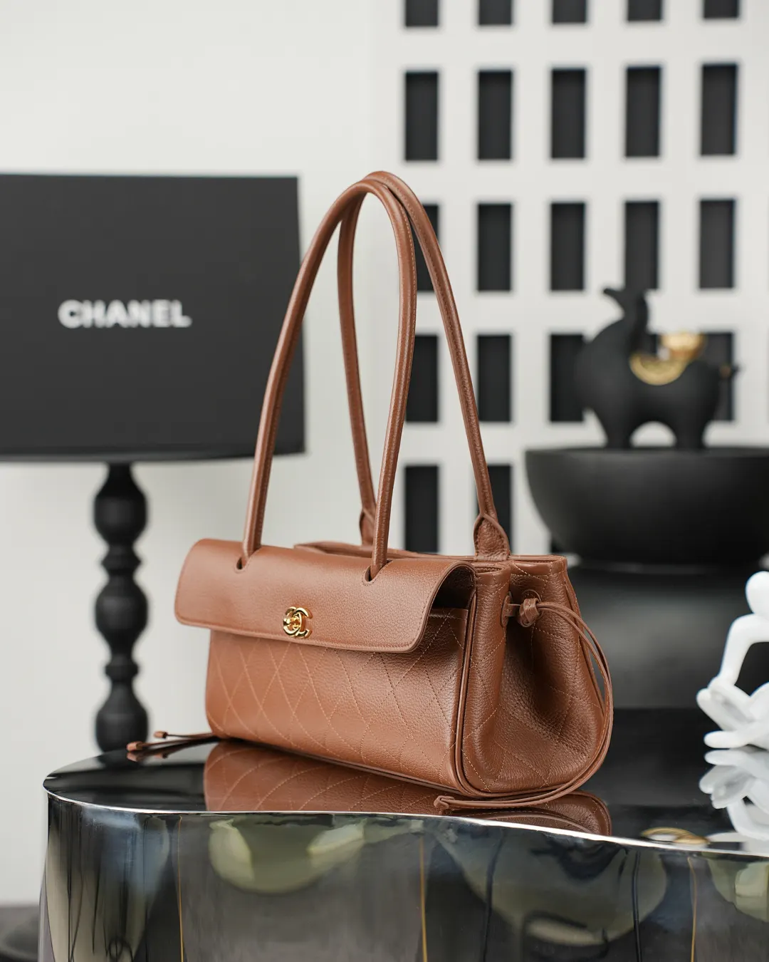CHANEL 白色 焦糖色 小牛皮 腋下包 復古腋下背款