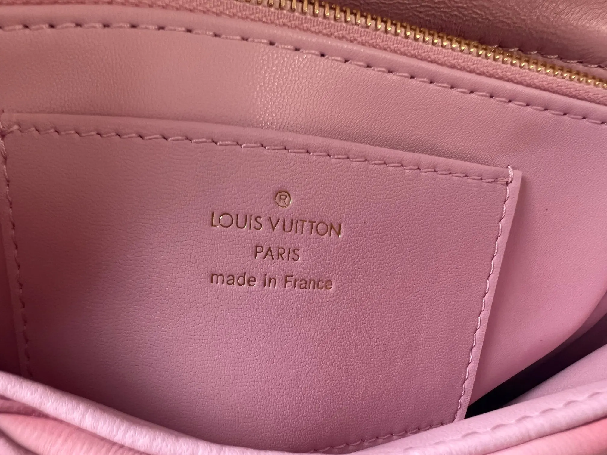LV 粉色 羊皮 行李箱 旅行拉杆款 輕便出行款