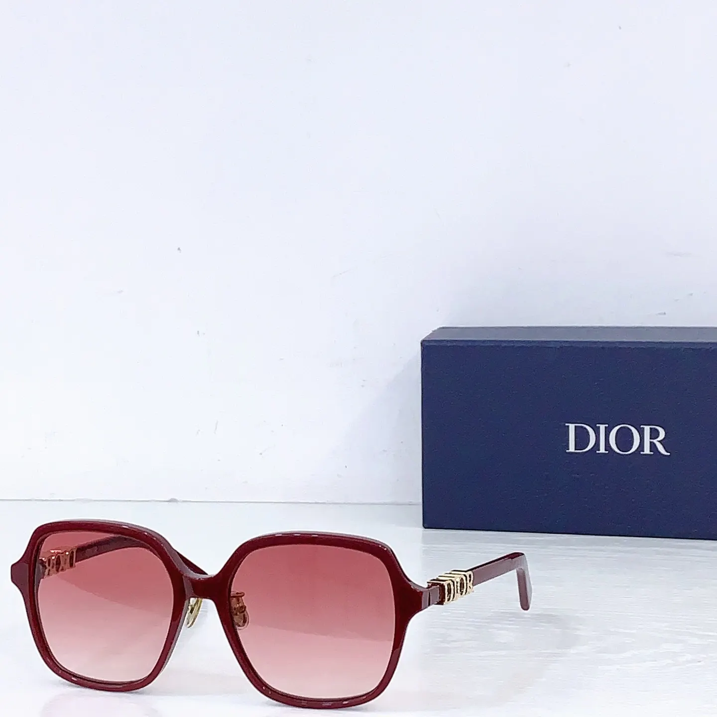 Dior 棕色渐变太阳镜 复古遮阳