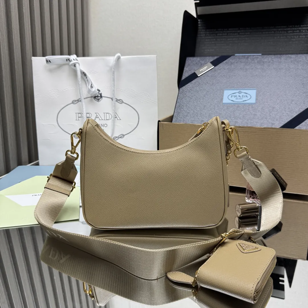 PRADA 卡其色Re-Nylon链条Hobo腋下包 小包组合款