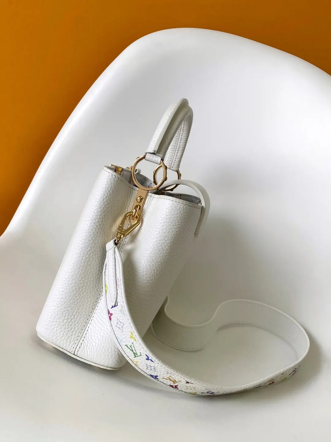 LV Capucines 黑色 白色 牛皮 收納包 旅行收納款