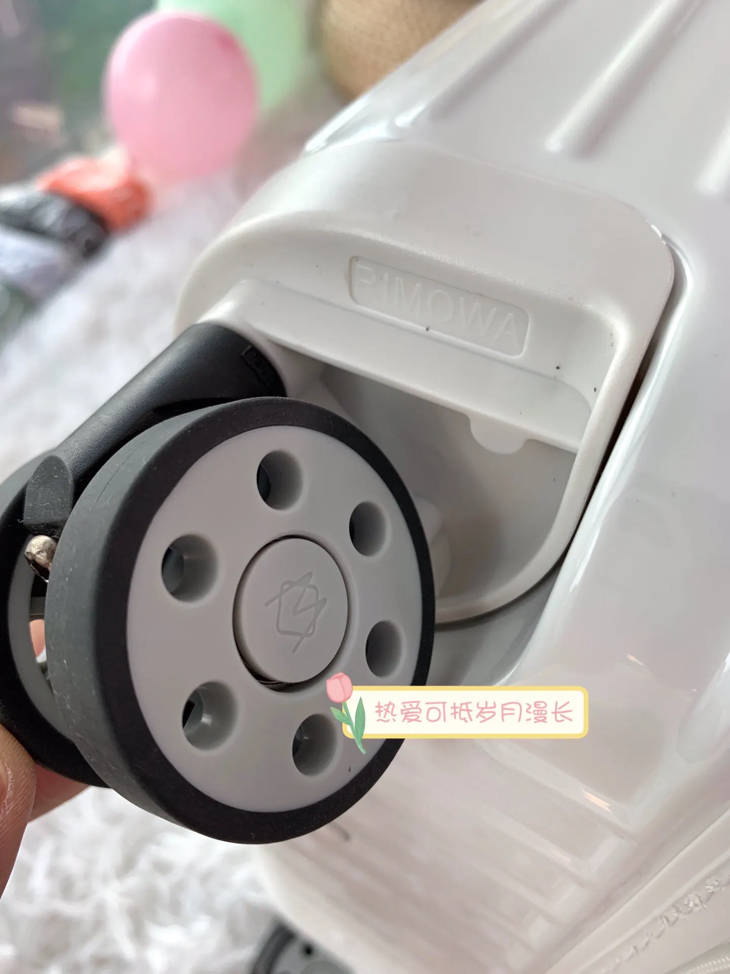 白色 藍色 日默瓦rimowa拉杆箱行李箱登机箱旅行箱方胖子運動 旅行拉杆款 輕便出行款(數字9) 白色 藍色 日默瓦rimowa拉杆箱行李箱登机箱旅行箱方胖子運動 旅行拉杆款 輕便出行款(數字9)