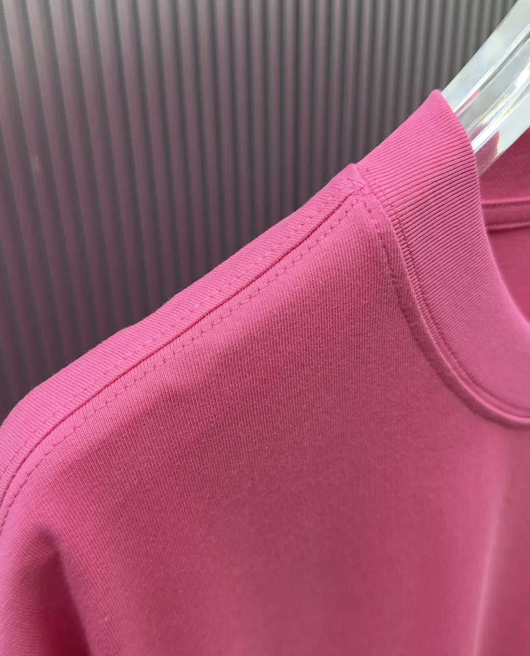 Dior 粉色 T恤
