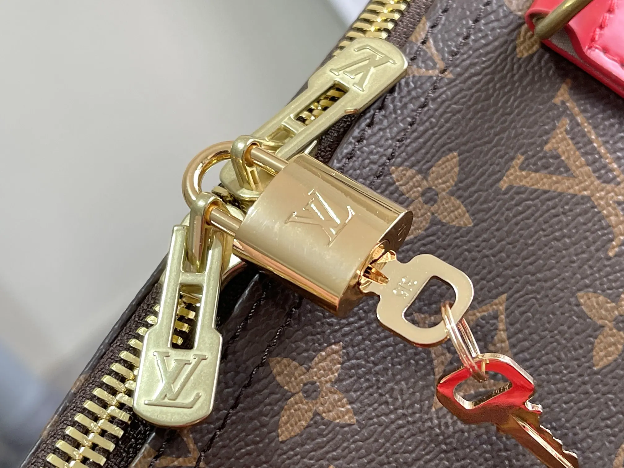 Keepall 金色 牛皮 旅行袋 大容量旅行款(數字9) Keepall 金色 牛皮 旅行袋 大容量旅行款(數字9)