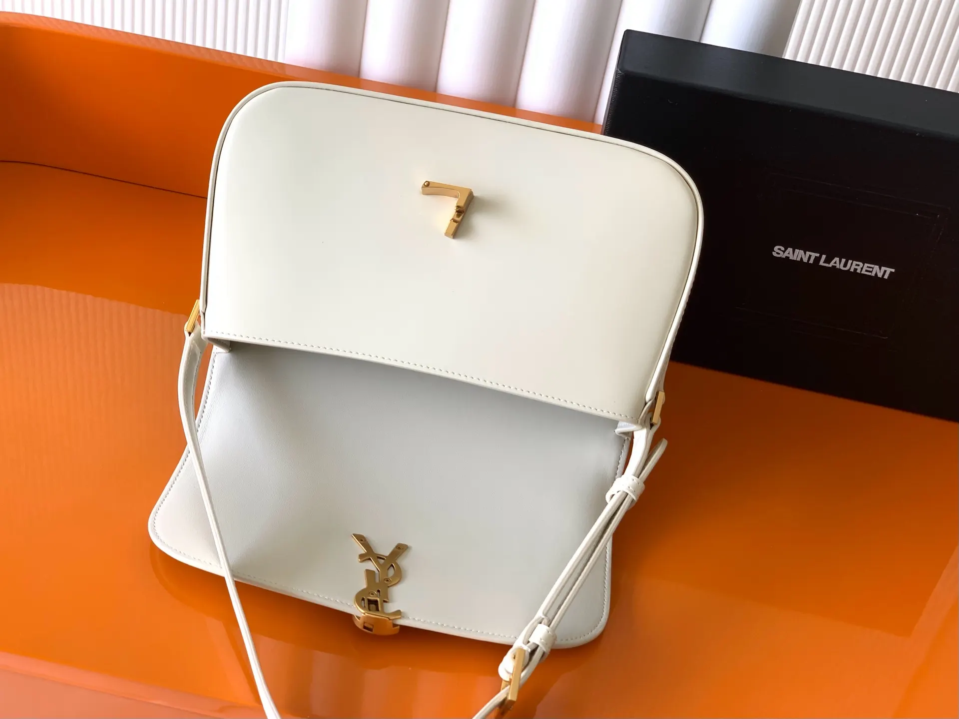 YSL 羊皮 复古新风尚 优雅知性大方的一款百搭包包 单肩包 日常单肩背款