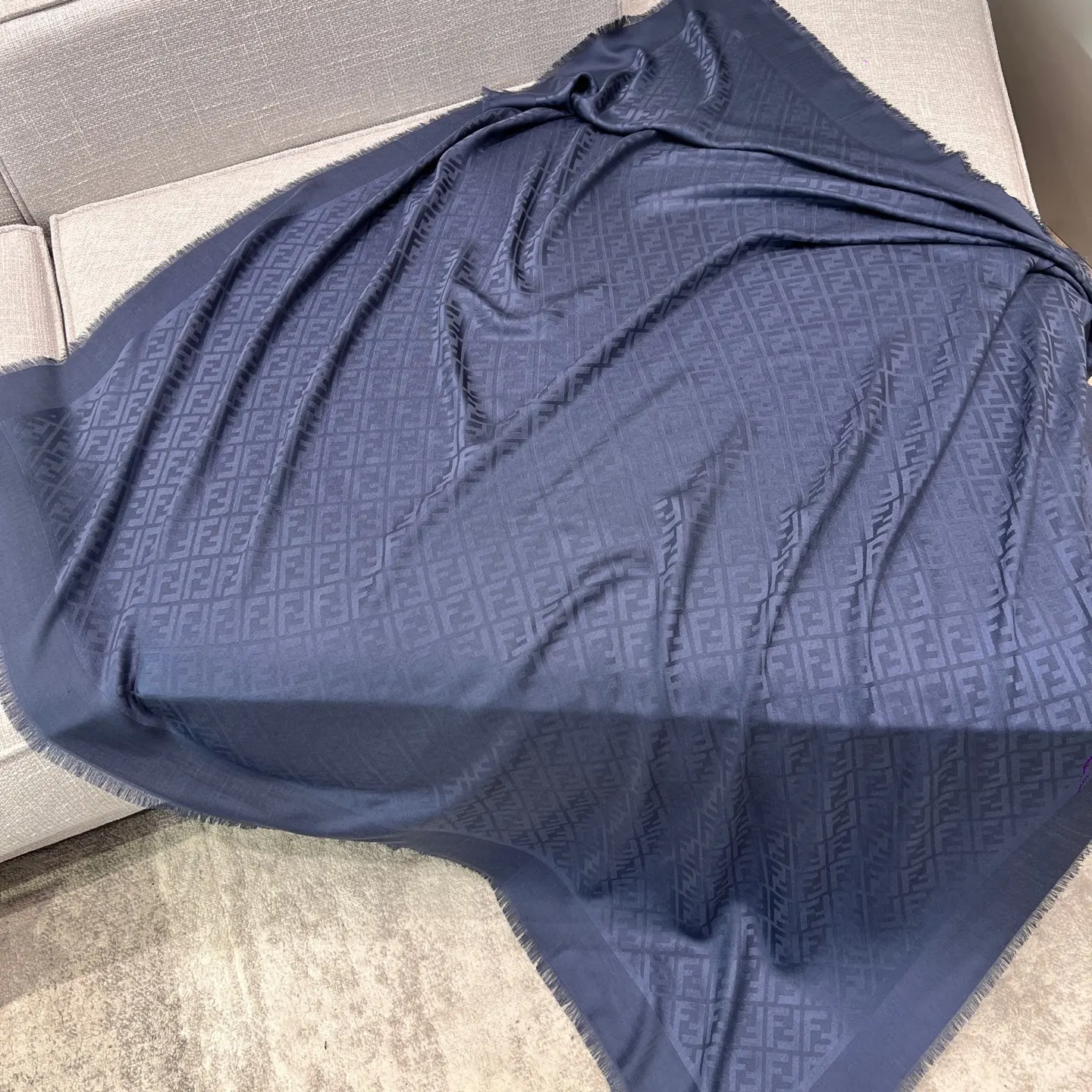 Fendi 羊毛 提花 字母 编织 披肩 保暖披肩款