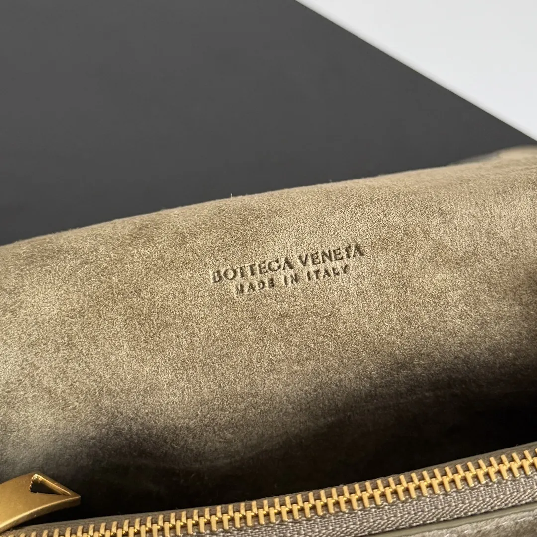 Bottega Veneta 手拿包 精致手拿款