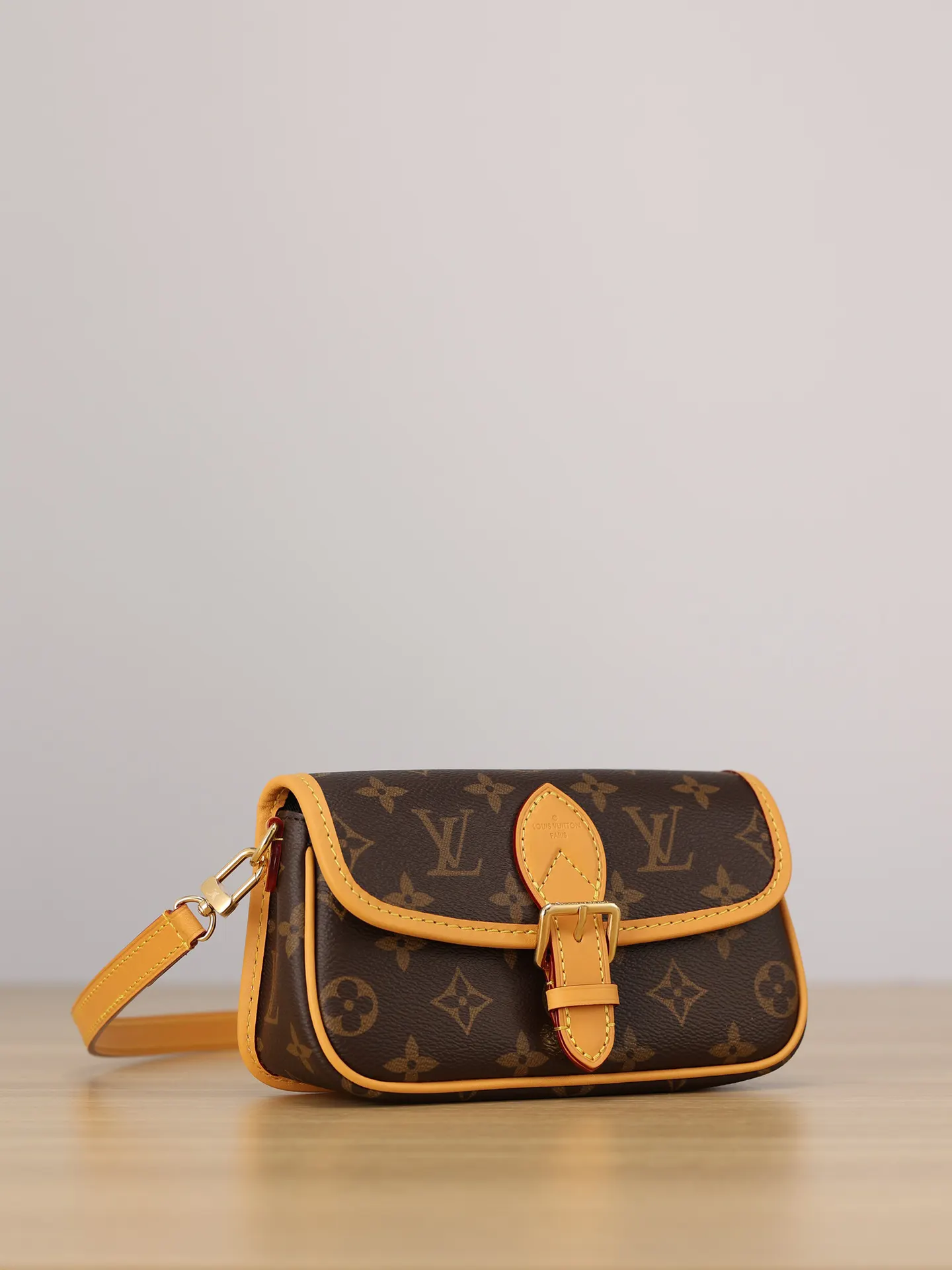 Hobo Shoulder Bag Vintage Leather