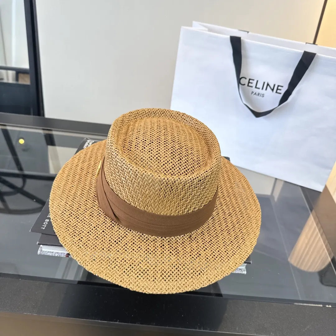 Celine 帽子 日常造型款