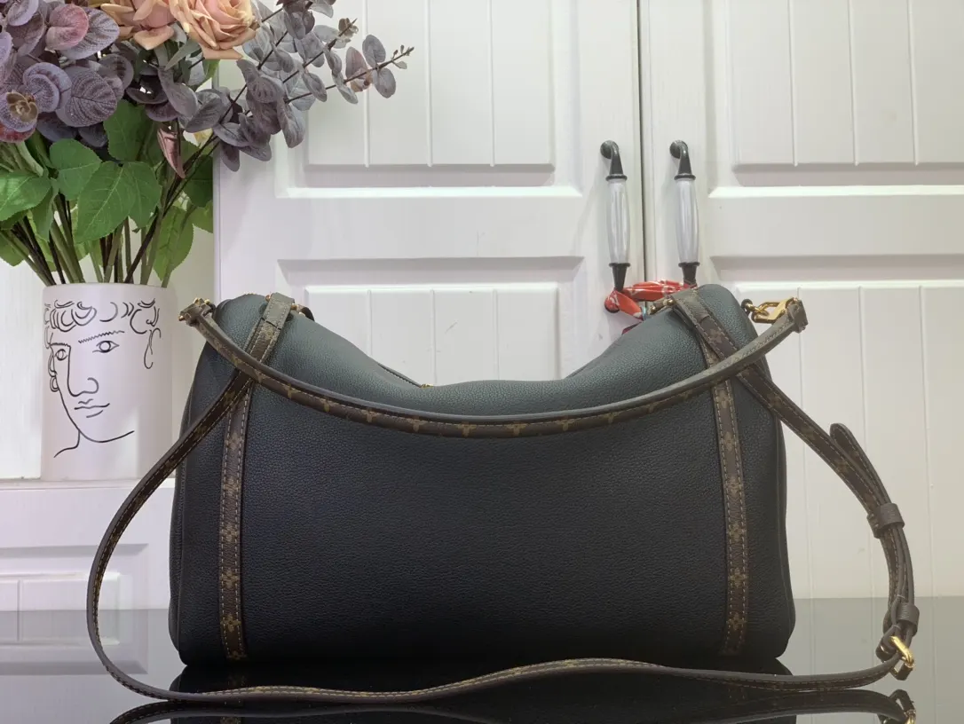Black Hobo Shoulder Bag Vintage Leather