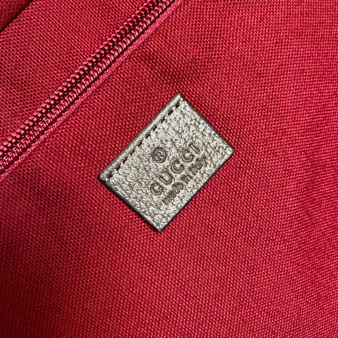 Gucci 黑色 帆布 厂价 收納包 旅行收納款(數字9) Gucci 黑色 帆布 厂价 收納包 旅行收納款(數字9)