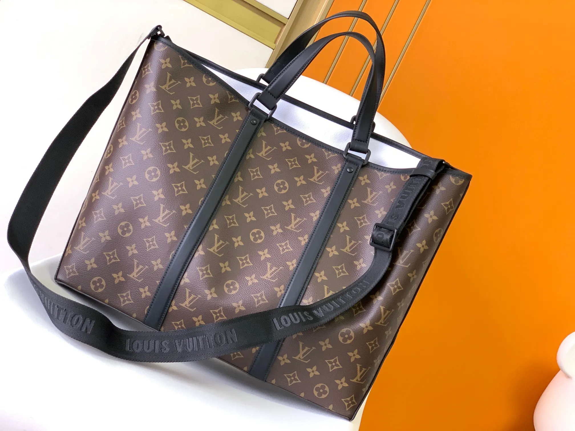 Louis Vuitton Tote Bag Canvas