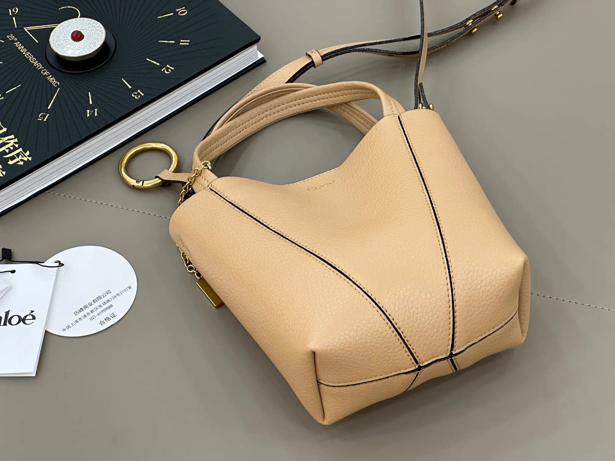 Chloe Spin Bag 奶茶色 明星为啥都偏爱 斜背包 輕便斜挎款