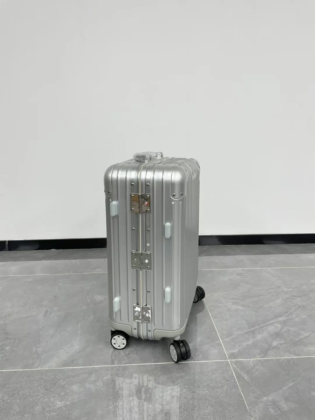 黑色 银色 Original 系列 全新 系终于来啦 行李箱 旅行拉杆款 轻便出行款