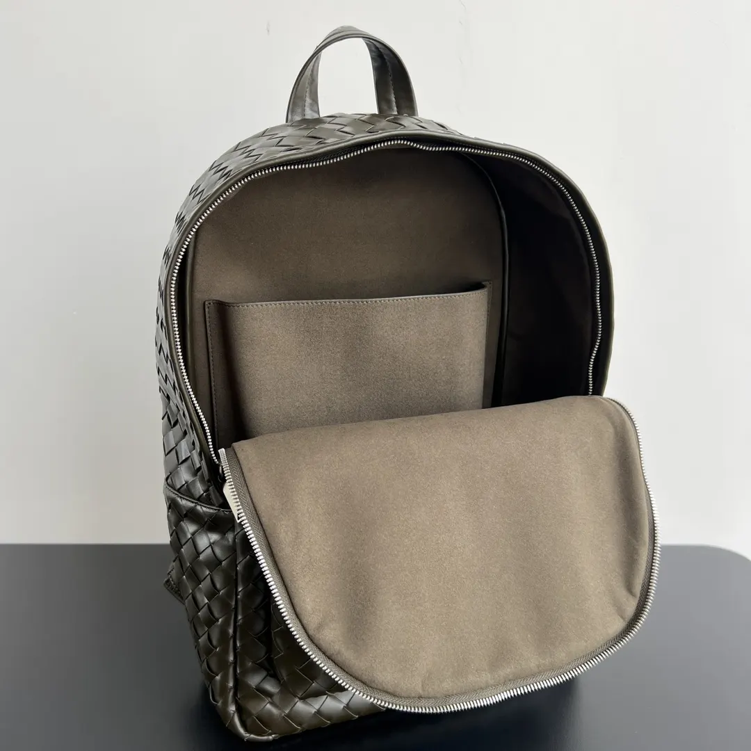 Bottega Veneta 小牛皮 雙肩包 实用雙肩款